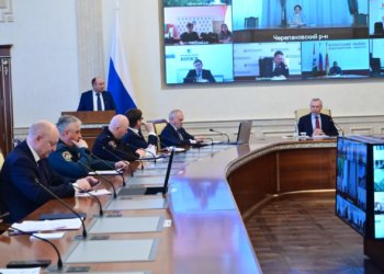 Подготовку новосибирских аграриев к весенним полевым работам обсудили в правительстве