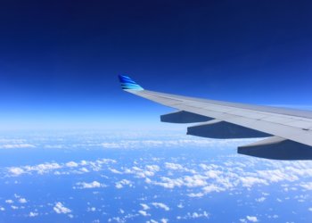 Самолет, летевший в Китай, вынужденно сел в Новосибирске