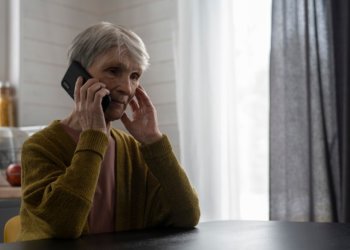 Операторы начнут задерживать отправку смс при подозрительных звонках