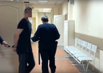 Подростка начали судить за диверсию на железной дороге в Новосибирске