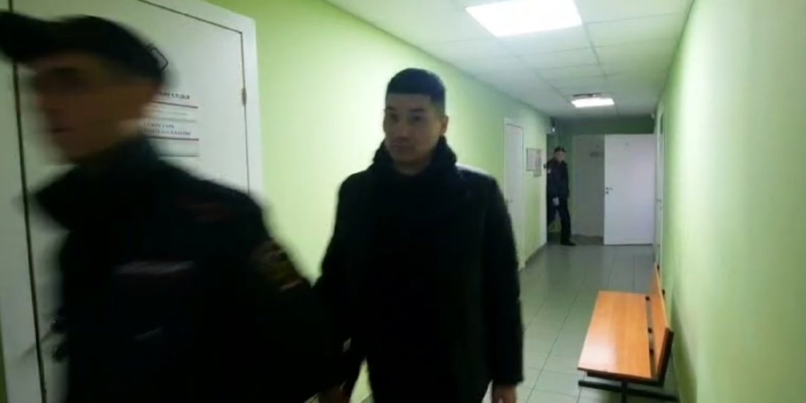 Мигрант вытащил из сумки постояльца гостиницы почти 5 млн. под Новосибирском