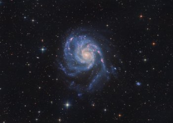 Новосибирский астрофотограф снял спиральную галактику «Вертушка»