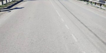 Водитель насмерть сбил пешехода под Новосибирском и скрылся