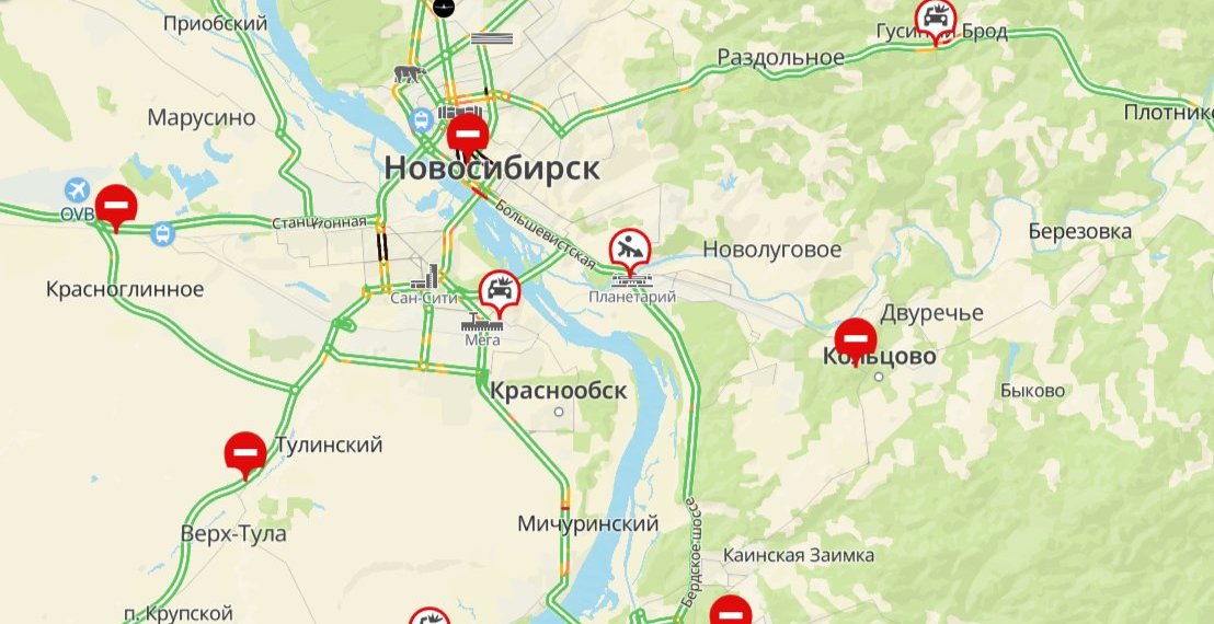 В Новосибирске перекрыли движение из-за Дня Победы