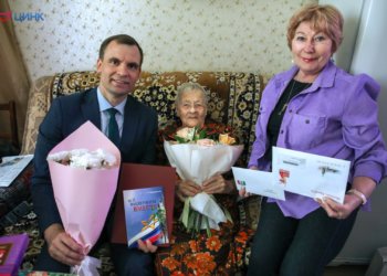 Новосибирскую долгожительницу поздравил со 105-летием президент РФ