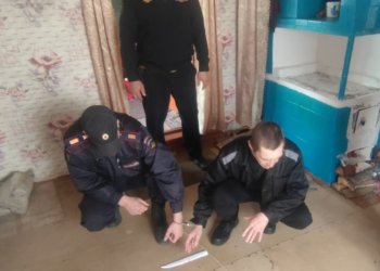 Ударил ножом в шею: новосибирца судят за убийство жены в пьяной ссоре