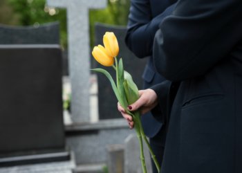 Росстат бьет тревогу из-за уровня смертности в Новосибирской области