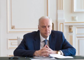 Бастрыкин запросил доклад после избиения школьника в Новосибирске