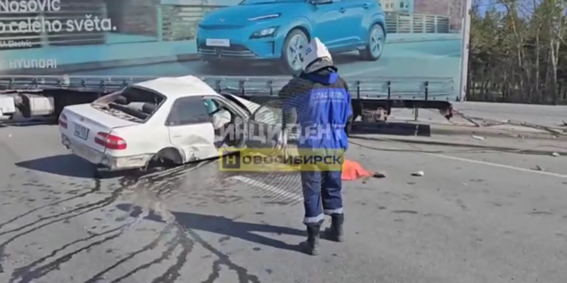 Два человека погибли в ДТП под Новосибирском