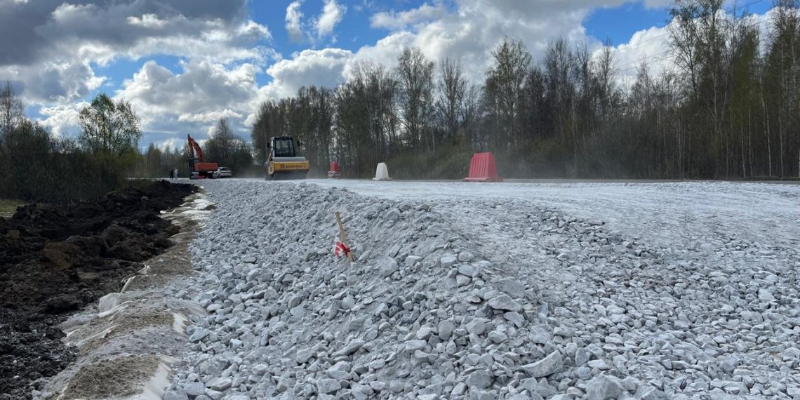 В Новосибирской области начали ремонтировать 4 км трассы Мошково-Белоярка