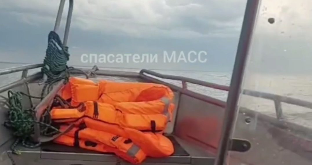 Мужчина остался на острове без лодки в Новосибирске