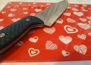 Убила сожителя в день рождения сына: суд вынес приговор многодетной матери