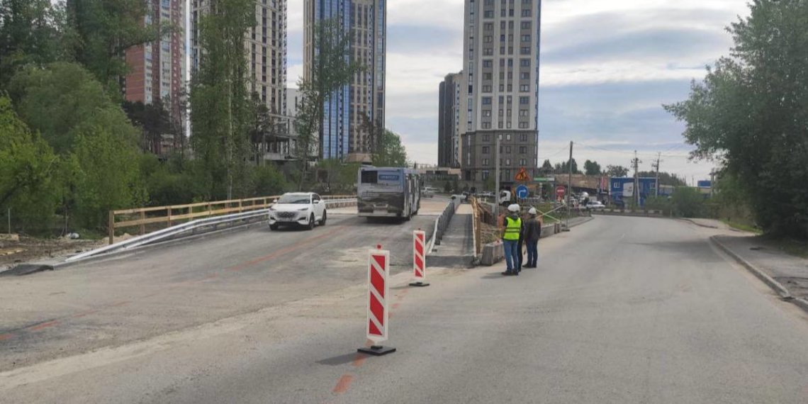 В Новосибирске открыли временный мост через вторую Ельцовку