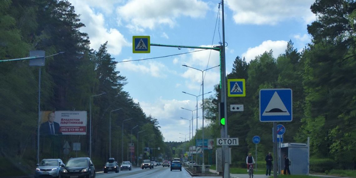 Грузовикам запретили ездить по дороге «Мочище – Витаминка»