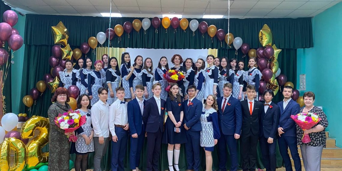 В Новосибирске отменили общегородской выпускной