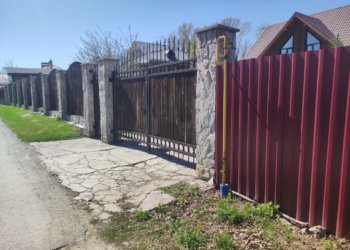 Дело — труба: жалует царь, да не жалует псарь