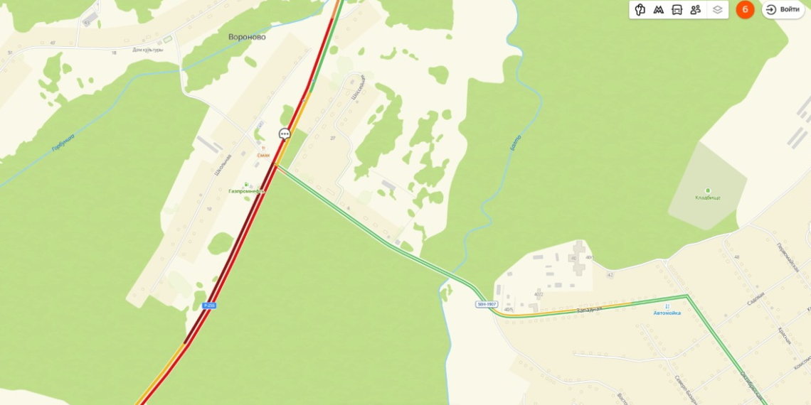 Пострадали пятеро: автобус столкнулся с грузовиком и двумя машинами на трассе под Новосибирском