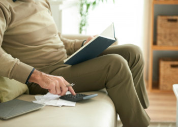 Почтальона осудили за кражу пенсий на 261 тысячу в Новосибирске