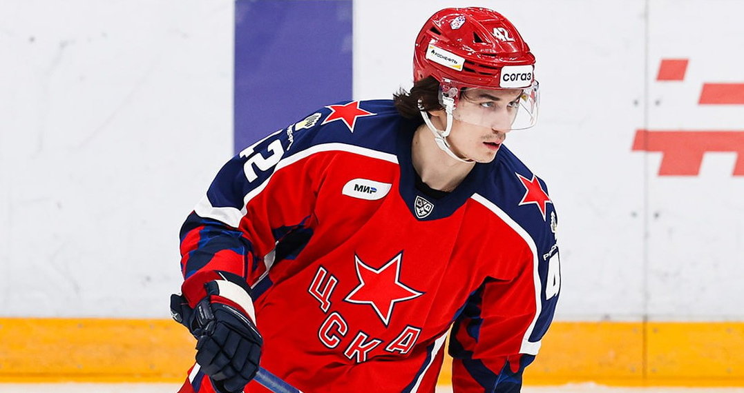 Роман Калиниченко стал защитником ХК «Сибирь»