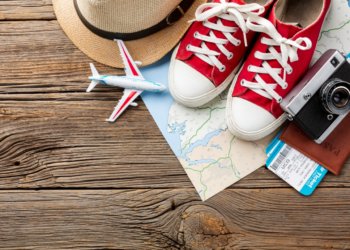 Более 60% сибиряков считают траты на покупку сувениров в отпуске лишними