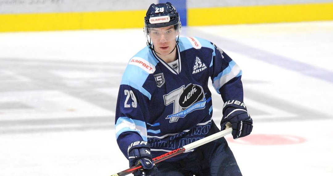 Состав ХК «Сибирь» пополнил молодой нападающий Оскар Булавчук