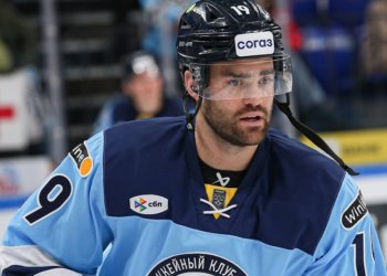 Нападающий Энди Андреофф покидает ХК «Сибирь»