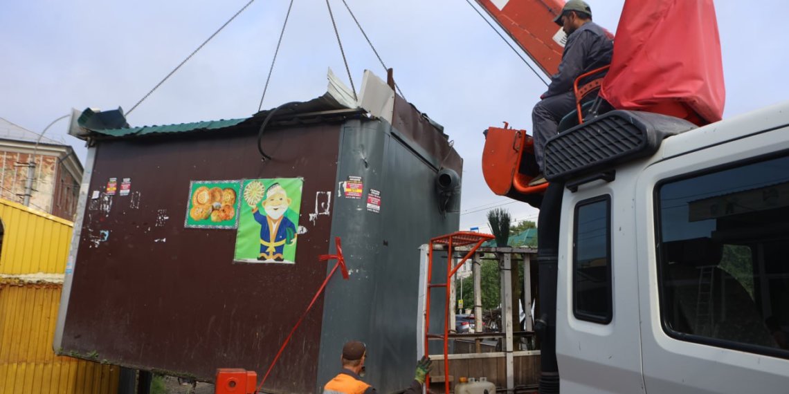 Четыре сотни нелегальных построек увезли с новосибирских улиц за 2025 год