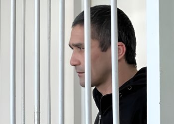 В Новосибирске судят мигранта, зверски убившего своего работодателя и его семью из-за долга по зарплате