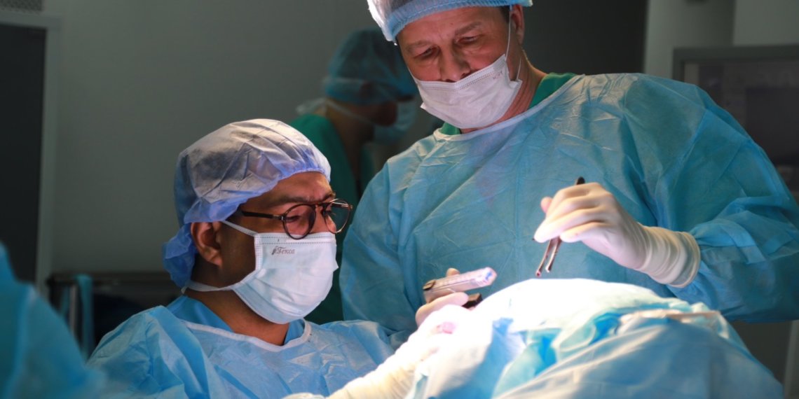 Новосибирские хирурги спасли мужчину с тремя аневризмами в мозге