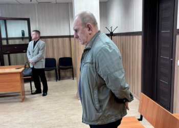 Водителя обязали выплатить 1 млн рублей за наезд на женщину у подъезда в Новосибирске