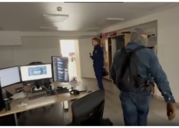 В редакции URA.RU в Екатеринбурге проходят обыски