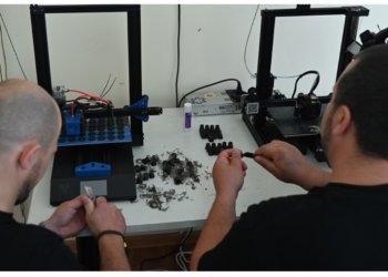 Приговорённые к принудительным работам осуждённые помогают бойцам СВО с помощью 3D-принтера