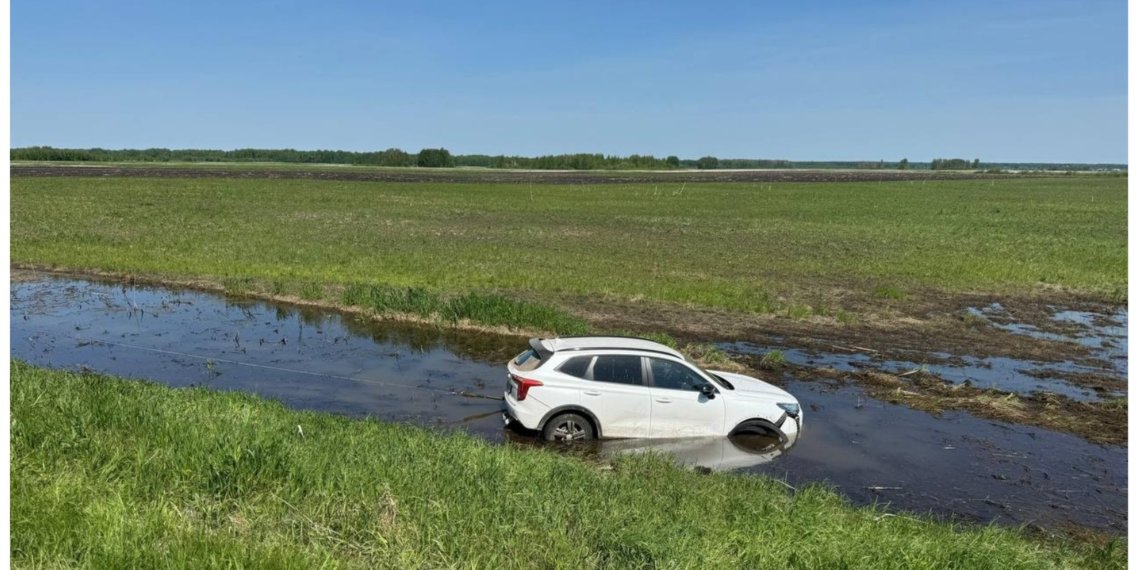 Охранник из Колывани угнал служебное авто, чтобы поразить возлюбленную