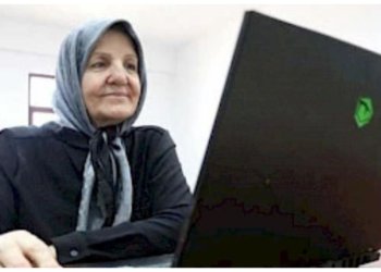 71-летняя турецкая бабушка стала графическим дизайнером