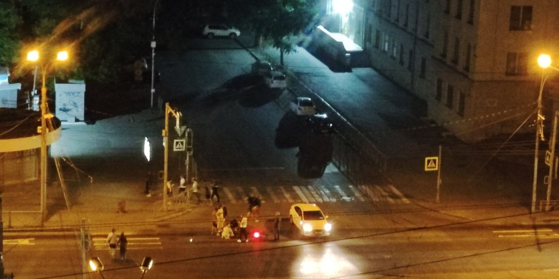 Сбил велосипедиста на перекрёстке: пострадавший уехал на реанимобиле