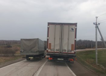 Ограничение на движение большегрузов начало действовать в Новосибирской области