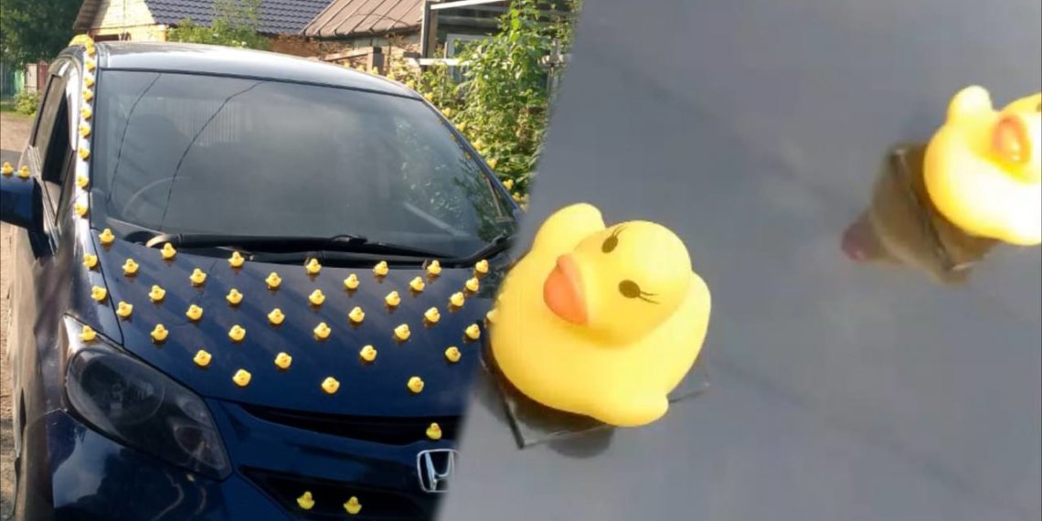 Жительница Новосибирска превратила свою Honda Freed в символ позитива — машина украшена двумя сотнями уточек