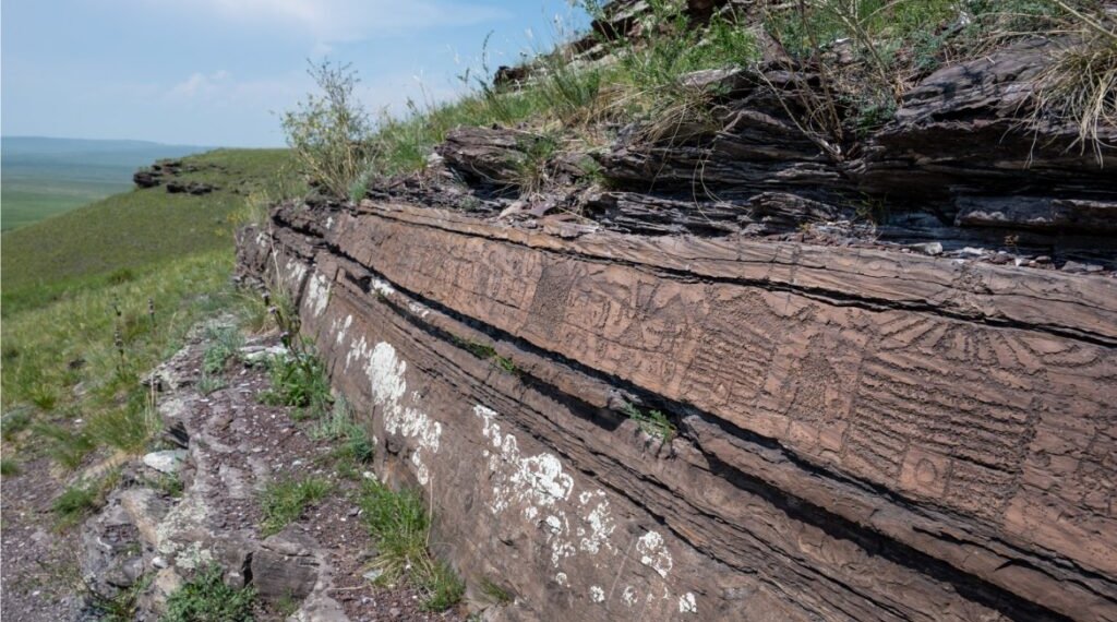 Виртуальный тур по памятнику наскальной живописи разработали в Сибири