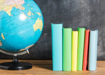 Новосибирских школьников будут учить традиционным ценностям с 2026 года