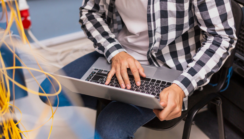 Новосибирский суд запретил сайт с советами, как «откосить от армии»