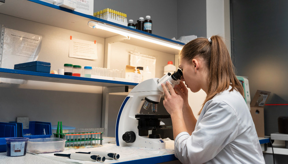 В новосибирском вузе создали лабораторию для поиска новых вирусов