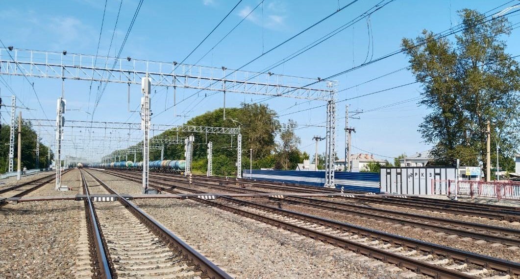 Грузовой поезд сбил новосибирца на станции Сокур