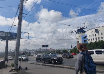 Сильный ветер и град придут на выходных в Новосибирскую область