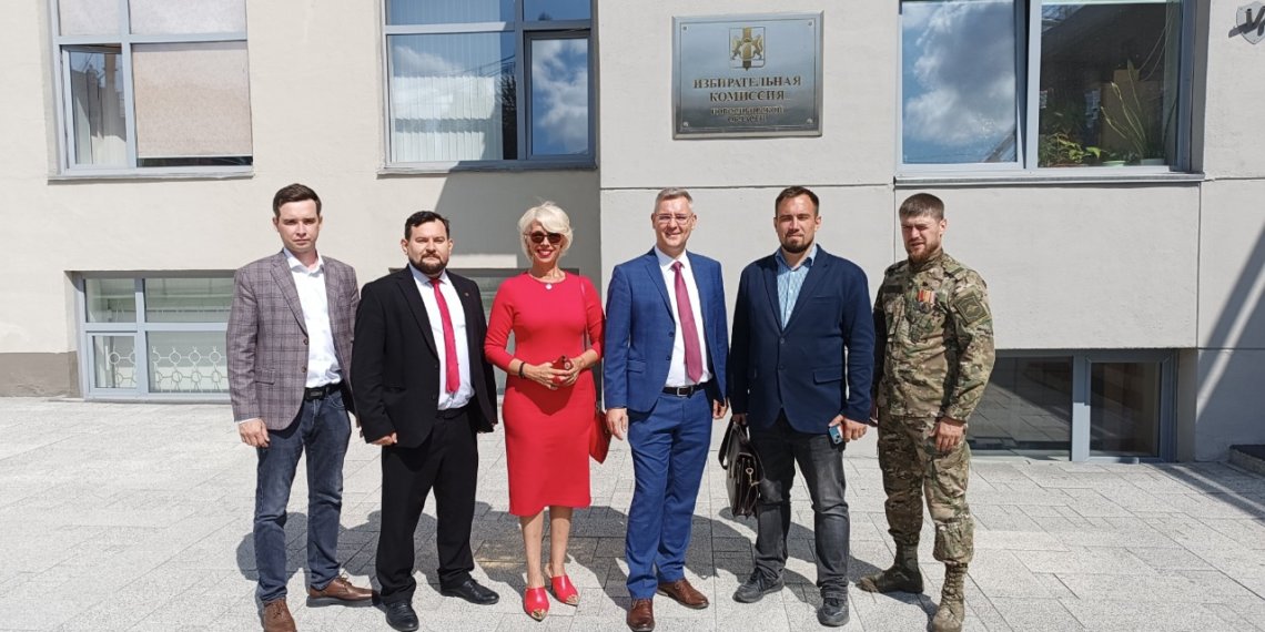 Новосибирские коммунисты подали документы для участия в выборах в горсовет