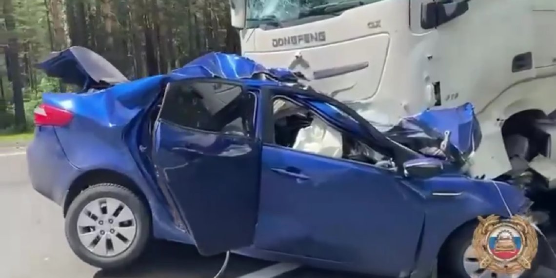 Двое взрослых и ребёнок погибли в ДТП на сибирской трассе