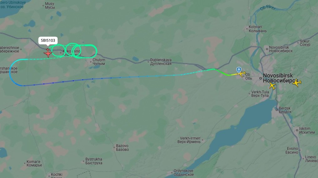 Самолёт авиарейса «Новосибирск — Сочи» вынужденно возвращается в Толмачёво