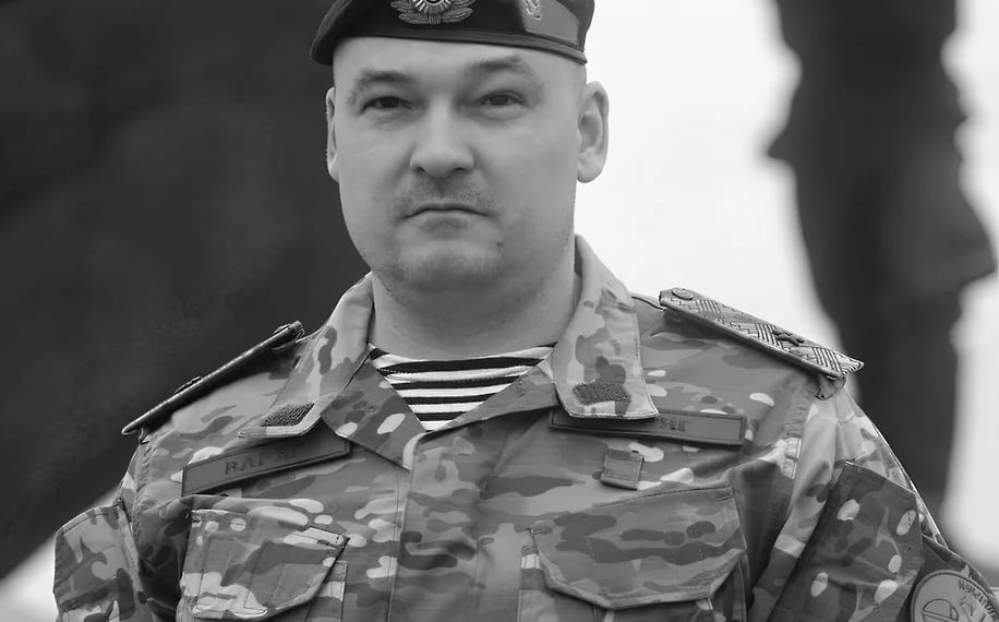 Медалью «Золотая звезда» посмертно награжден замглавкома ВМФ Михаил Гудков