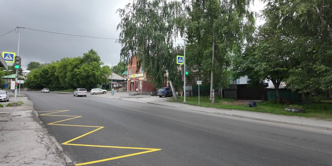 Власти закончили ремонт полуразрушенного участке на проспекте Дзержинского