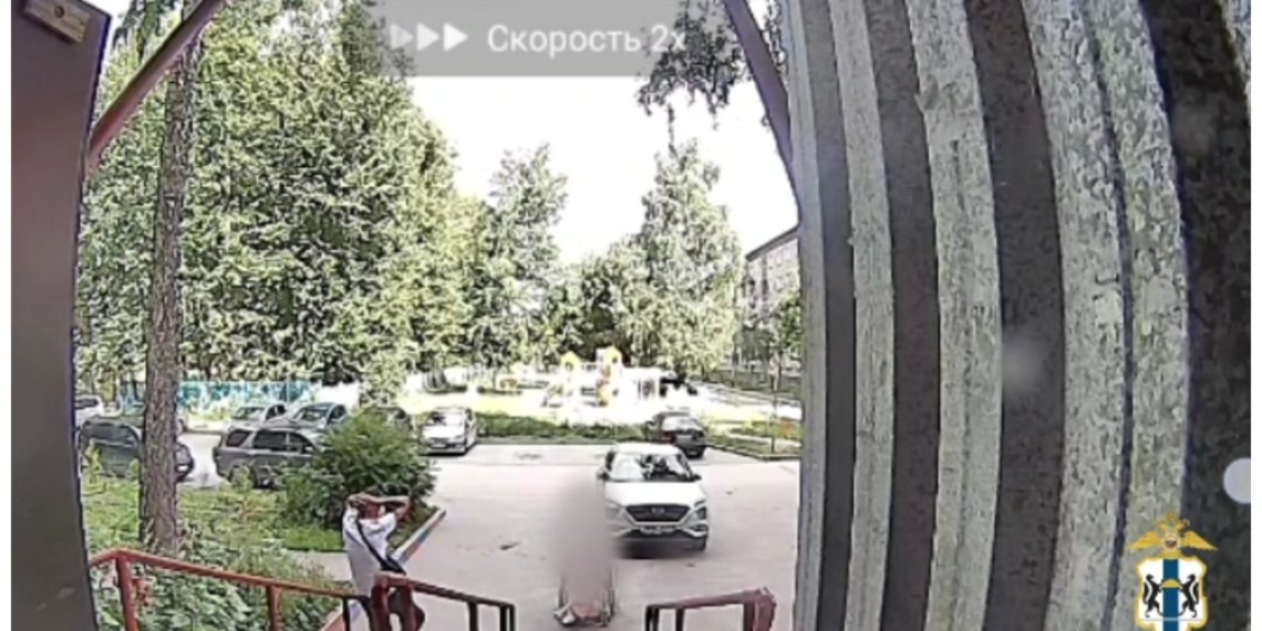 В Новосибирске разыскивается подозреваемый в ограблении инвалида