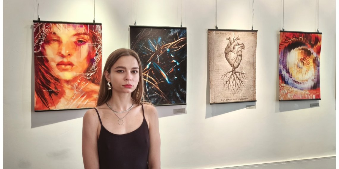 Новосибирские художницы открыли выставку работ, созданных совместно с ИИ